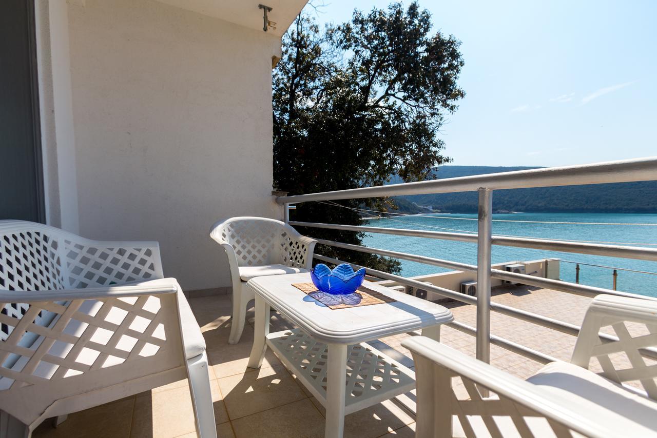 Seaside Apartment Kruce Ούλτσιν Εξωτερικό φωτογραφία